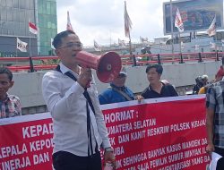 Pose RI Lakukan Aksi Demo Desak Polda Sumsel untuk Segera Copot Kapolsek dan kanit intel keluang