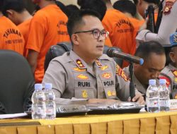 Kapolres Banyuasin Pimpin Press Release 44 Pelaku Tindak Pidana di Banyuasin Berhasil di amankan