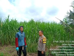 Bhabinkamtibmas Polsek Air Kumbang Edukasi Warga Manfaatkan Pekarangan untuk Perkuat Swasembada Pangan