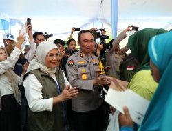 Kapolda Sumsel Pimpin Gerakan Pangan Murah, 135 Ton Beras Disalurkan Jelang Lebaran