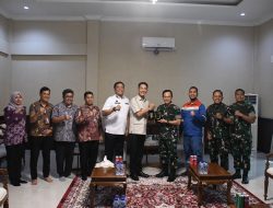 Kolaborasi TNI AD dan Daerah Menguat, Danrem 044/Gapo Dampingi Pangdam II/Swj Tinjau Lahan Yon TP