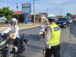 Hadir Untuk Masyarakat, Satlantas Polres Ogan Ilir Intensifkan Pengaturan Lalu Lintas dan Cegah Kemacetan di Jam Sibuk Pagi